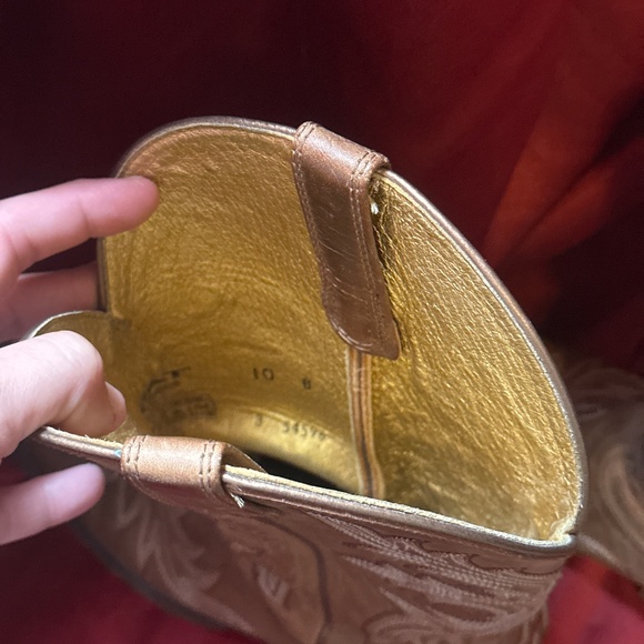 Ariat Cowboy Boots - Picture 2 of 3